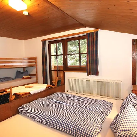 Alpenhaus Lacknerbrunn *