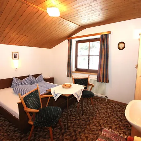 Alpenhaus Lacknerbrunn * מאיירהופן