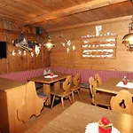 Alpenhaus Lacknerbrunn